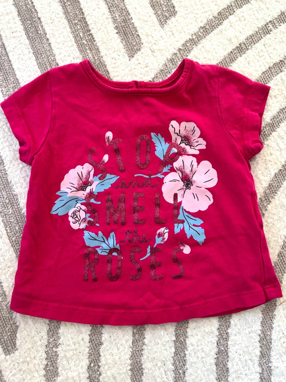 10/$15 Joe Fresh Bright Pink Floral Graphic Tee
